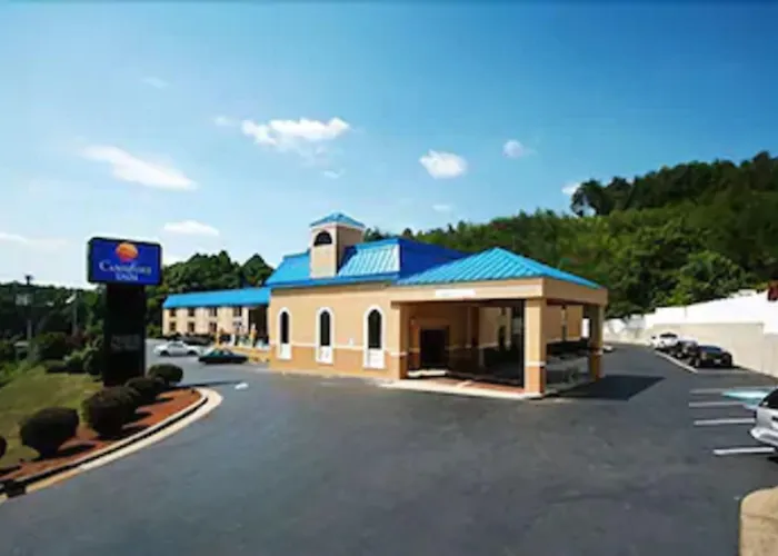 Dog friendly hotels Quality Near Martinsville Speedway