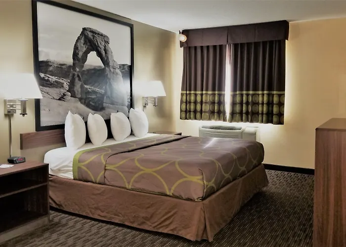 Cheap hotel: Super 8 By Wyndham Richfield Ut