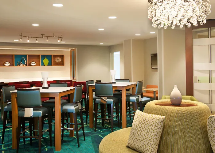 Hotel with Tennis: Springhill Suites Jacksonville