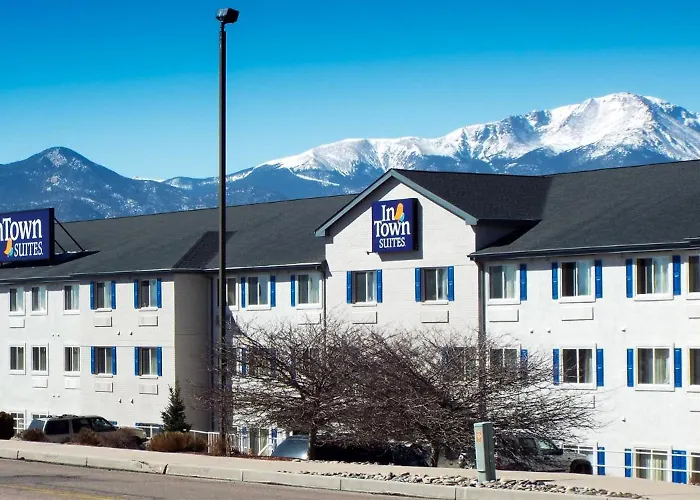 Cheap hotel: Intown Suites Extended Stay Colorado Springs