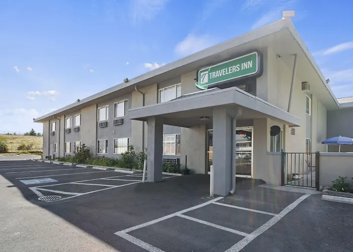 Travelers Inn Medford