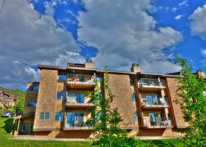 Ski Inn Condos