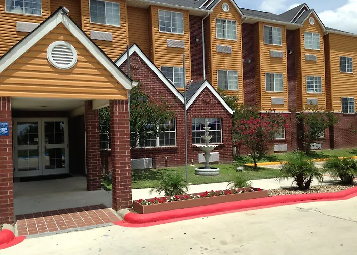 Super 8 By Wyndham Downtown Ne