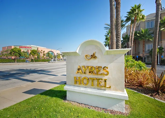 In Luxury hotels Ayres Anaheim