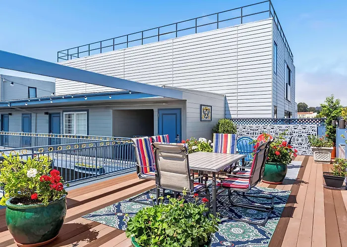 Signature Inn San Francisco Marina District