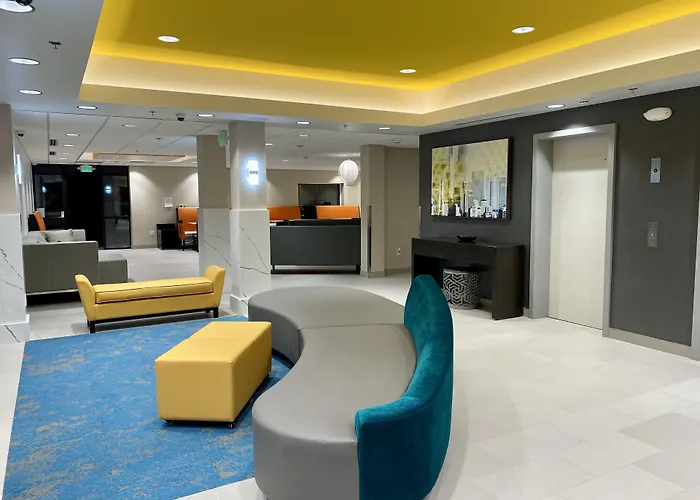 Hotels with a view La Quinta Inn By Wyndham Lynnwood