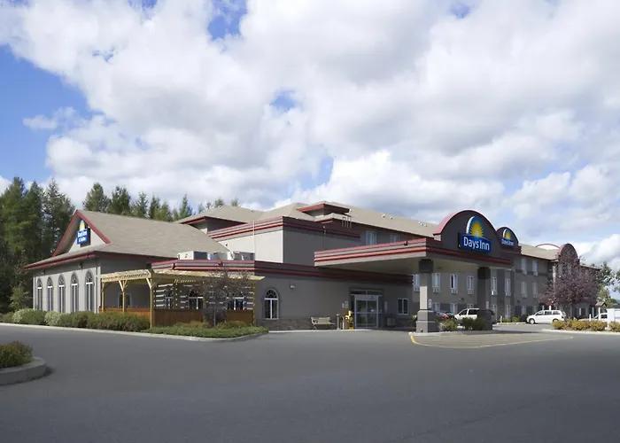 Days Inn & Suites By Wyndham Thunder Bay