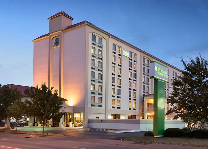 Cheap hotel: Wyndham Garden Wichita Downtown