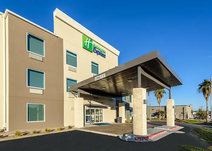 Luxury hotel only: Holiday Inn Express Hotel And Suites Bastrop By Ihg