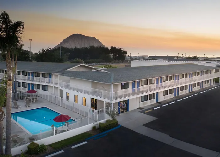 Pet Friendly hotel: Motel 6-Morro Bay, Ca