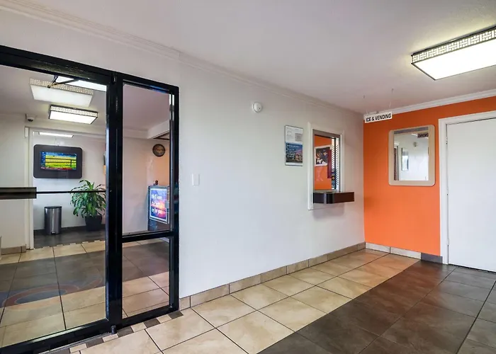 Cheap hotel: Motel 6-Anniston, Al