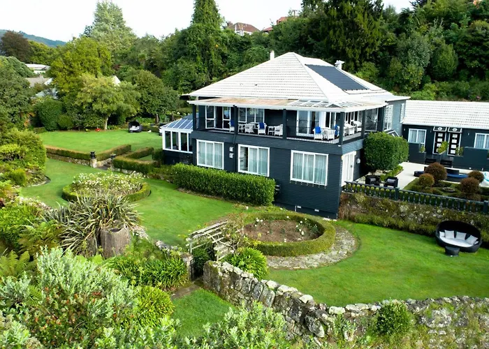 Hôtel 5 étoiles: Black Swan Lakeside Boutique Hotel