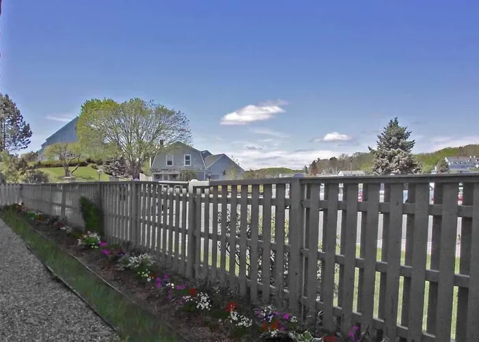 Hotel: Stage Neck Inn