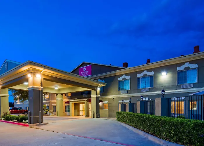 Hotel near College: Surestay Plus Hotel By Best Western Mesquite