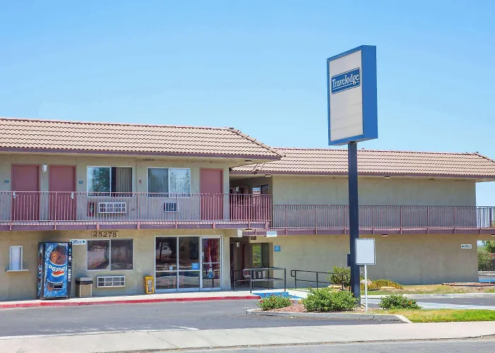 Pet Friendly hotel: Baymont By Wyndham Coalinga
