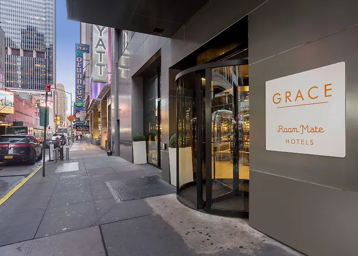 Resort: 45 Times Square Hotel