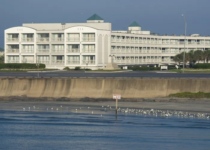 Hotel: Casa Del Mar Beachfront Suites