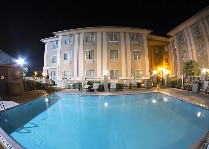 Best Western Medical Center North Inn & Suites Near Six Flags