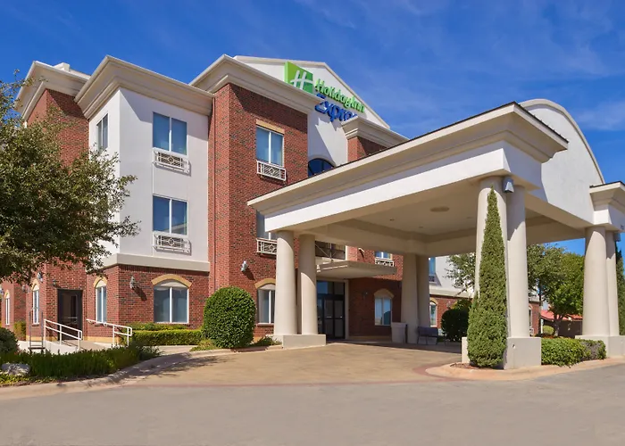 Hot Tub in Room Holiday Inn Express & Suites Abilene Mall South By Ihg