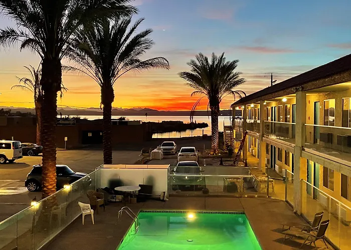 Sway Hotel Lake Havasu