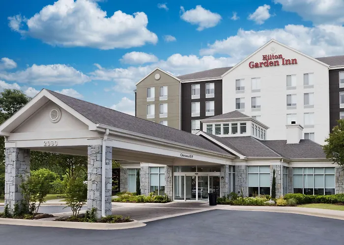 Luxury hotel only: Hilton Garden Inn Birmingham Se/Liberty Park