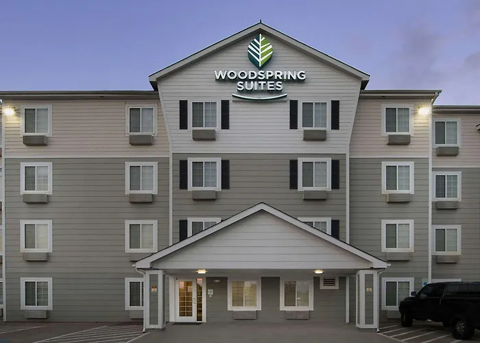 Hotels with a view Woodspring Suites Waco Near University