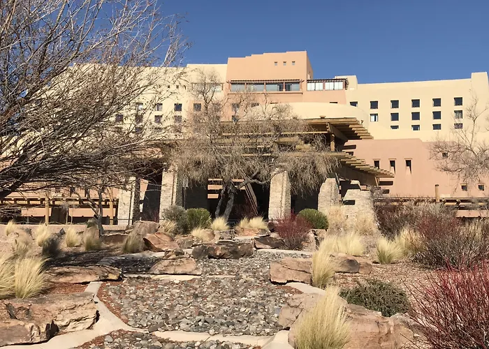 Casino hotel: Sandia Resort And Casino