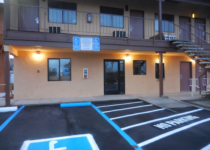 Best Economy Inn&Suites