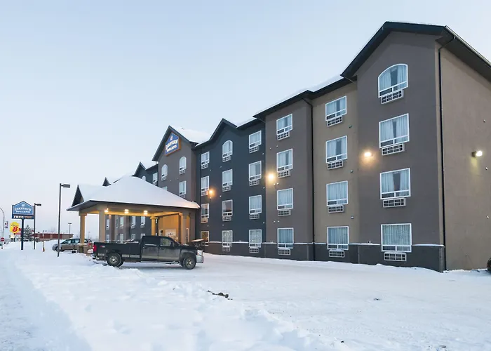 Lakeview Inns & Suites - Fort Nelson