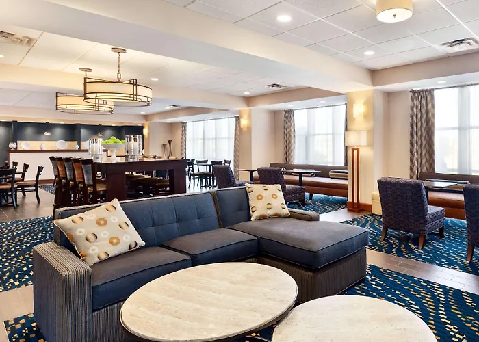 Hotels with pool Hampton Inn Watertown