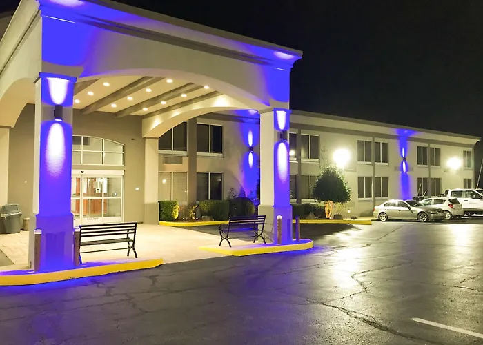 Resort: Studio 6 Suites Tupelo, Ms