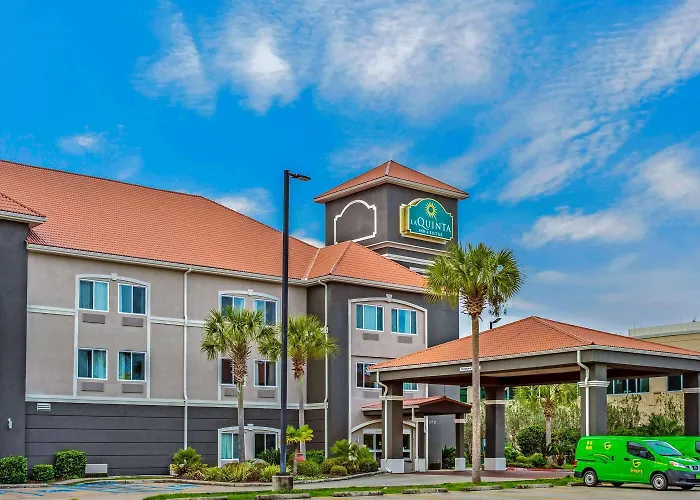 Family Friendly Hotels La Quinta By Wyndham Biloxi