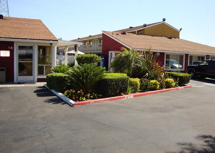 Oasis Inn Sacramento- Elk Grove
