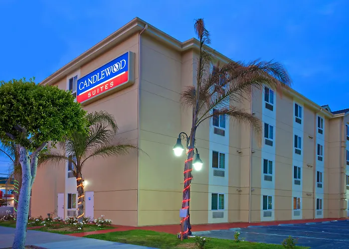 Hotel with view: Candlewood Suites Lax Hawthorne By Ihg