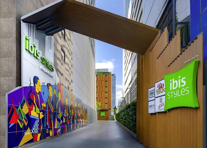 Hotel con vistas: Ibis Styles Bangkok Silom