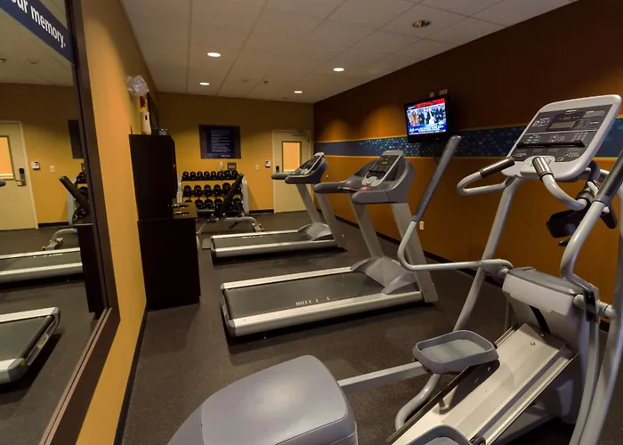 Kid friendly hotel Hampton Inn & Suites Sevierville At Stadium Drive