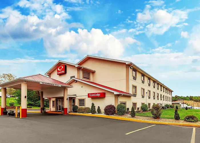 Pet Friendly hotel: Econo Lodge Rome South
