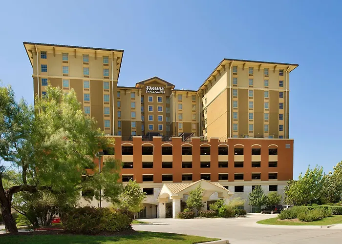 Drury Inn&Suites Near La Cantera
