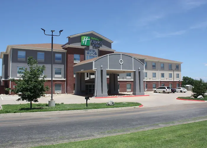Holiday Inn Express & Suites Shamrock North By Ihg