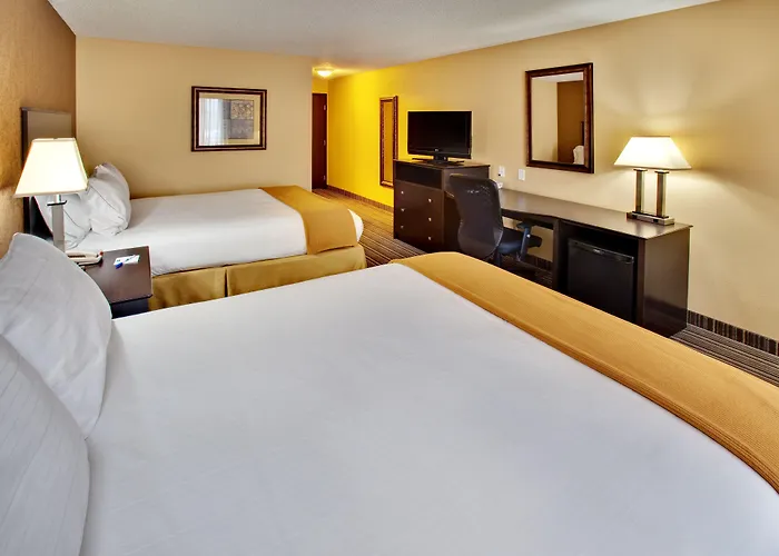 Hotel: Holiday Inn Express Hotel & Suites Council Bluffs - Convention Center Area By Ihg