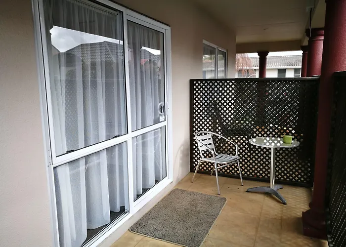 Airport Birches Motel