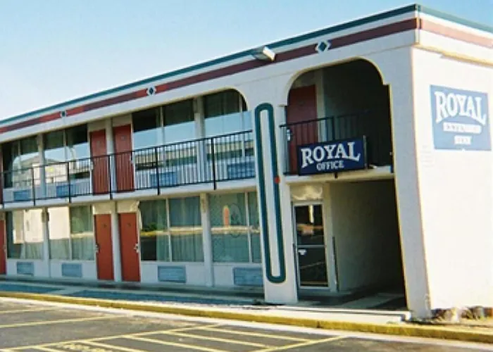 Airport Hotel: Royal Extended Stay