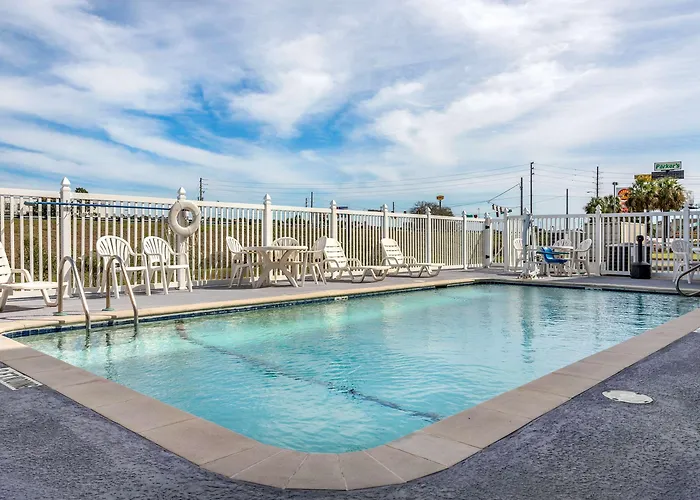 Sleep Inn & Suites North