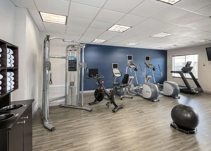 Hotel with pool: Hampton Inn & Suites Phoenix North/Happy Valley