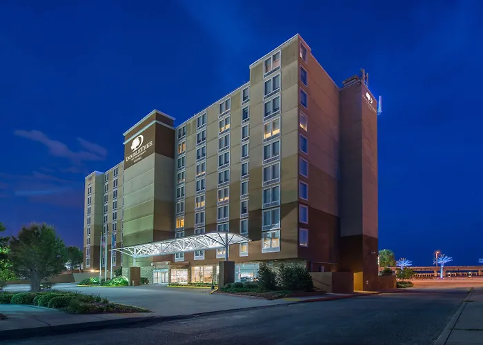 Jacuzzi hotel: Doubletree By Hilton Biloxi