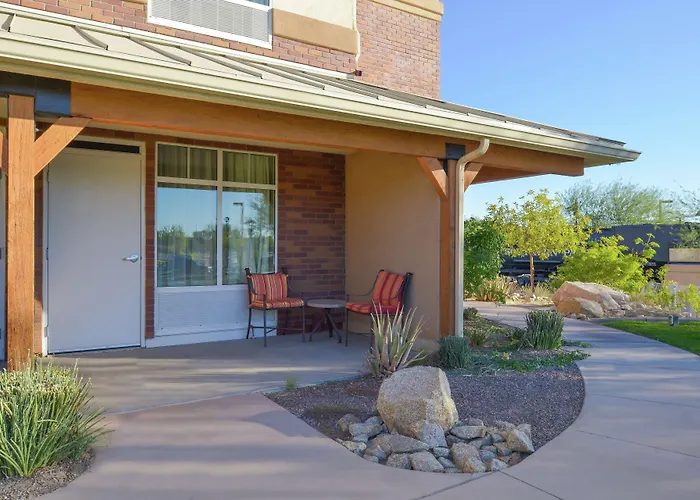 Hotels with a view Hilton Garden Inn Yuma Pivot Point