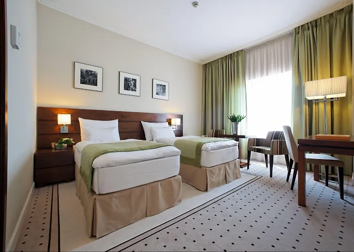 Hotel 4 stelle: Capital Plaza Hotel