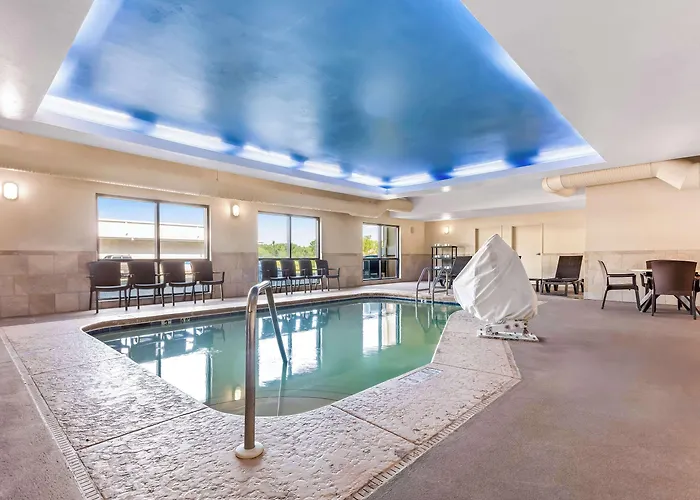 Comfort Suites Central