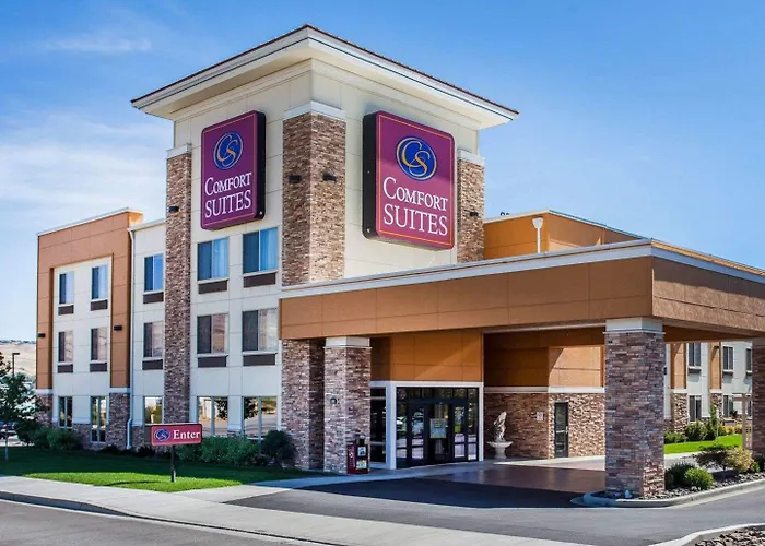 Hotel with pool: Comfort Suites Wenatchee Gateway