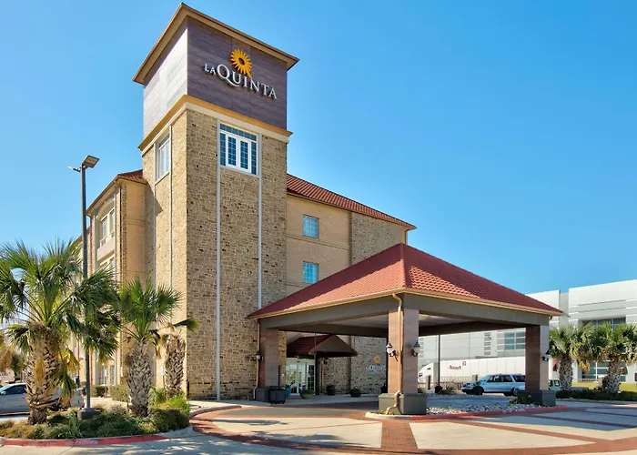 La Quinta By Wyndham Dallas South